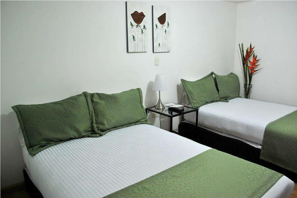 Hotel Portal De Milan مانيزاليس المظهر الخارجي الصورة